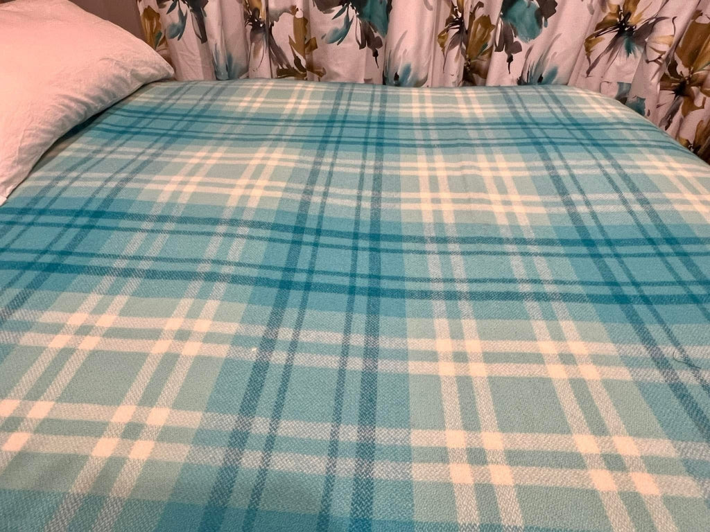 Vintage NZ wool blanket - turquoise check