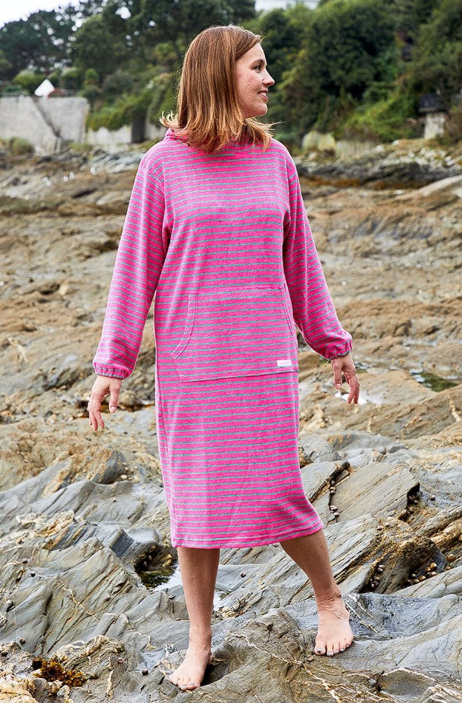 Bridie & Bert womens beach robe - fushia apple