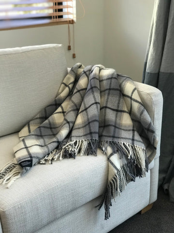 Palliser Ridge lambswool blanket - Herringbone Natural Napa Check